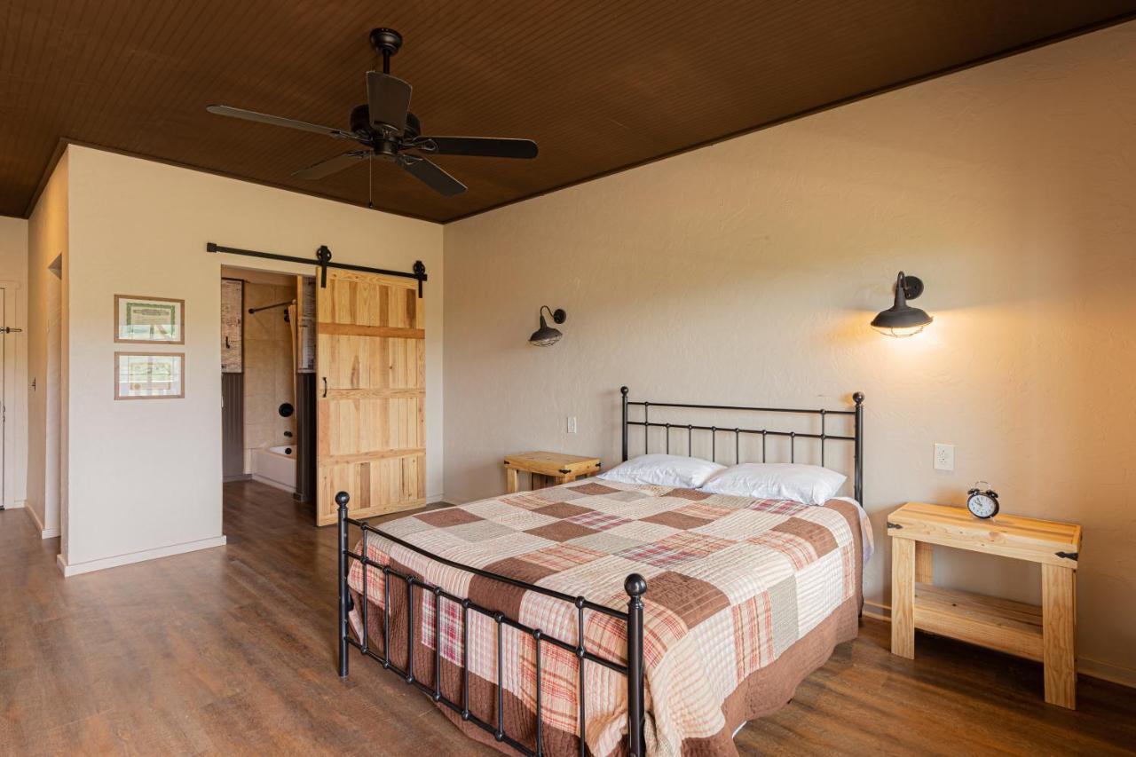 -Pet Friendly- Miners Cabin #6 - King Bed With Private Balcony Tombstone Exterior photo
